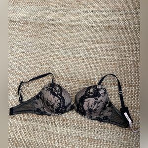 Victoria’s Secret bra never worn, no tags